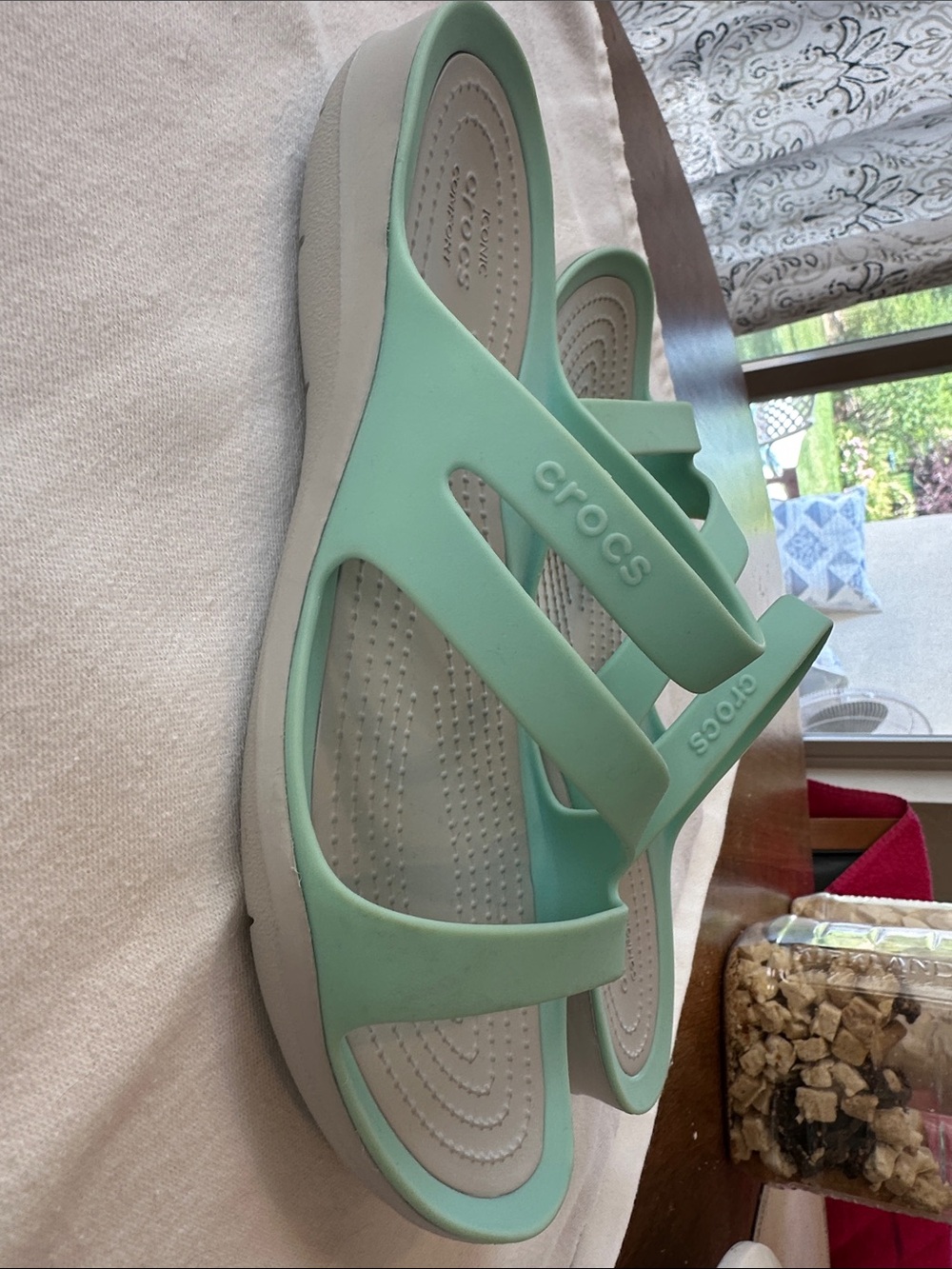 NWOT Retired Kadee II CROCS Women's Mint Green Dual-Strap Slide Sandals - Picture 5 of 6